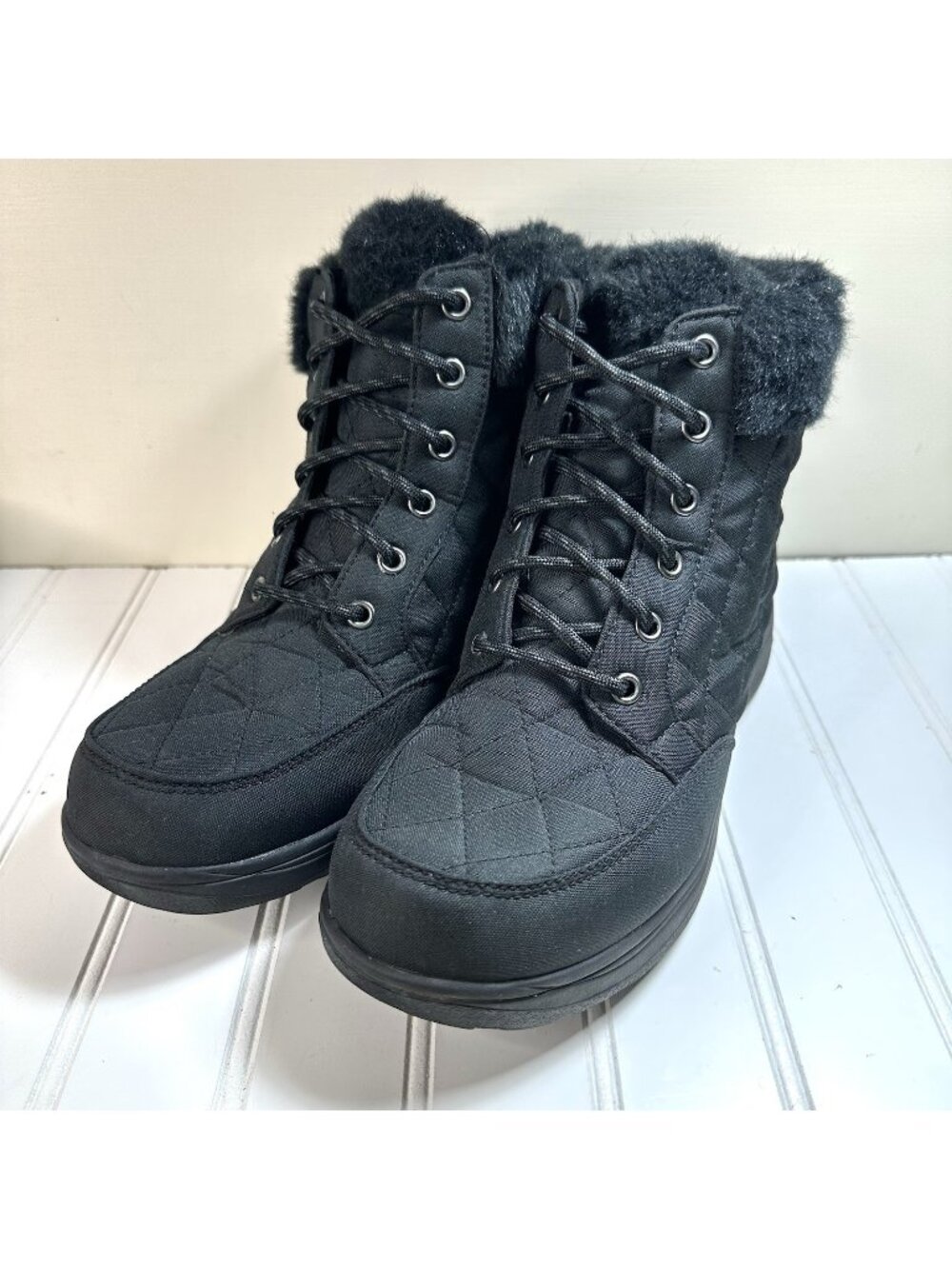 L.L. Bean Quilted Boots Womens 8M Winter Snow Faux Fur Black Lace Up 71341